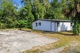 921 S Salisbury Ave, Deland, FL 32720 - Photo 4