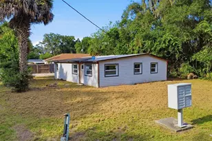 921 S Salisbury Ave, Deland, FL 32720 - Photo 8