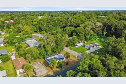 921 S Salisbury Avenue, Deland, FL 32720 - Photo 14