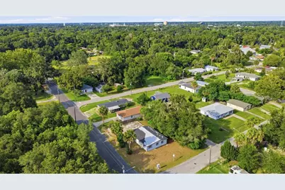 921 S Salisbury Avenue, Deland, FL 32720 - Photo 10