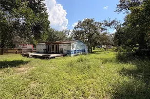 16100 SE 253rd Ct, Umatilla, FL 32784 - Photo 4