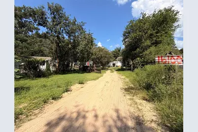 16100 SE 253rd Court, Umatilla, FL 32784 - Photo 2