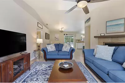 1085 E Wisconsin Avenue, Deland, FL 32724 - Photo 6