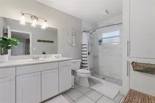 1004 Crescent Pkwy, Deland, FL 32720 - Photo 18