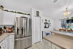 15 Pine Cedar Dr, Palm Coast, FL 32164 - Photo 6