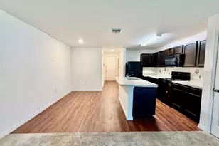 707 W Chelsea St, Deland, FL 32720 - Photo 2
