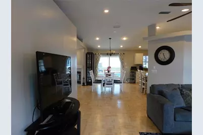 1095 E Wisconsin Avenue, Deland, FL 32724 - Photo 6