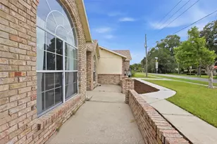 1095 E Wisconsin Ave, Deland, FL 32724 - Photo 4