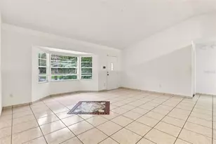 1098 E DeCarlo Dr, Deltona, FL 32725 - Photo 12