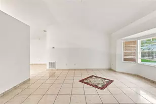 1098 E DeCarlo Dr, Deltona, FL 32725 - Photo 10
