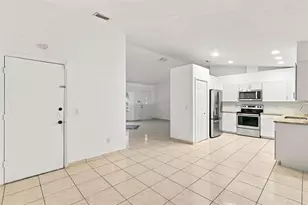 1098 E DeCarlo Dr, Deltona, FL 32725 - Photo 32