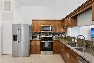 833 Delfino Pl, Lake Mary, FL 32746 - Photo 4