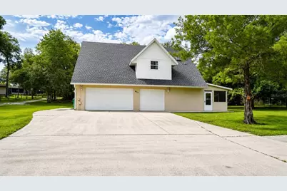420 E New Hampshire Avenue, Deland, FL 32724 - Photo 2