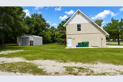 420 E New Hampshire Avenue, Deland, FL 32724 - Photo 8