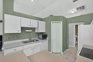 6 Roxland Ln, Palm Coast, FL 32164 - Photo 10