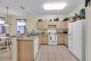 655 Montara Dr, Davenport, FL 33897 - Photo 8