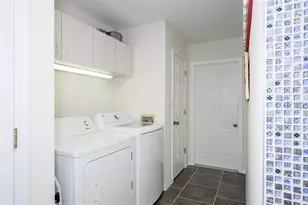 2525 S Glen Eagles Dr, Deland, FL 32724 - Photo 24