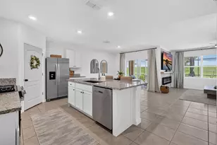 599 Lazio Cir, Debary, FL 32713 - Photo 14