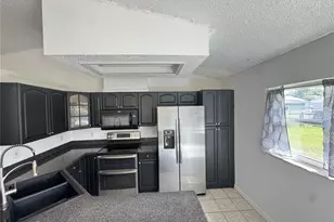 393 Walnut Ave, Orange City, FL 32763 - Photo 10