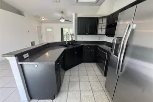393 Walnut Ave, Orange City, FL 32763 - Photo 6