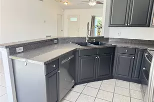 393 Walnut Ave, Orange City, FL 32763 - Photo 10