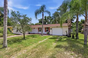 709 Hager St, Deltona, FL 32725 - Photo 4