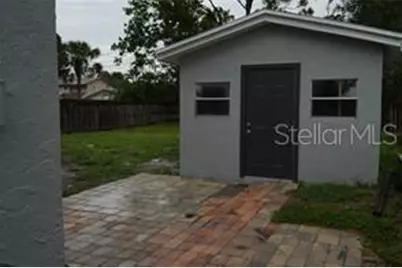 722 65th Avenue E, Bradenton, FL 34203 - Photo 22