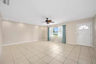 22 Plaza Dr, Ormond Beach, FL 32176 - Photo 8