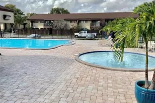 770 N Village Lake Terrace N, Saint Petersburg, FL 33716 - Photo 16