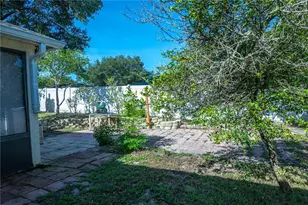 1306 Island Cove Dr, Deland, FL 32724 - Photo 30