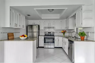 1402 Crystal Court, Tavares, FL 32778 - Photo 10