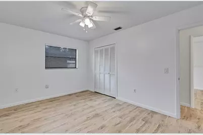 1402 Crystal Court, Tavares, FL 32778 - Photo 20