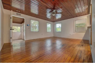 355 W Wisconsin Avenue, Orange City, FL 32763 - Photo 8
