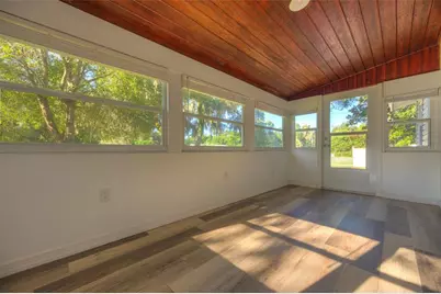 355 W Wisconsin Avenue, Orange City, FL 32763 - Photo 6