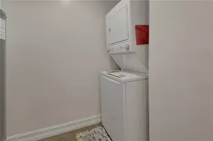 903 E New York Ave, Deland, FL 32724 - Photo 24