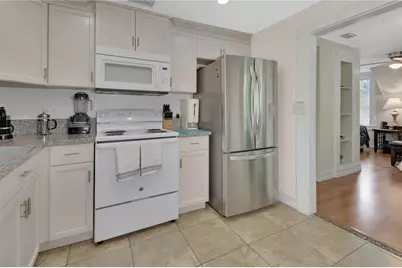 903 E New York Avenue, Deland, FL 32724 - Photo 30