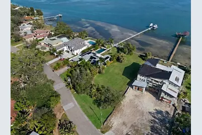 6100 Bahama Shores Drive S, Saint Petersburg, FL 33705 - Photo 12