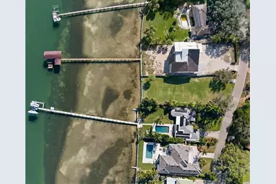 6100 Bahama Shores Drive S, Saint Petersburg, FL 33705 - Photo 2
