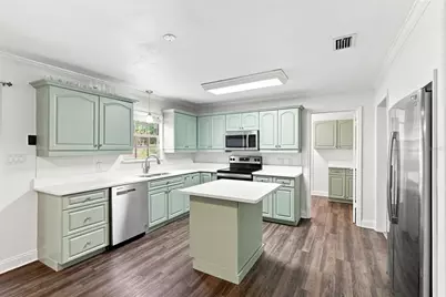 1095 S Ridgewood Avenue, Deland, FL 32720 - Photo 14