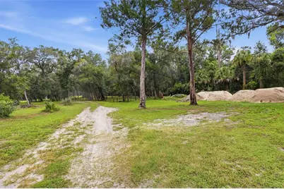 1095 S Ridgewood Avenue, Deland, FL 32720 - Photo 26