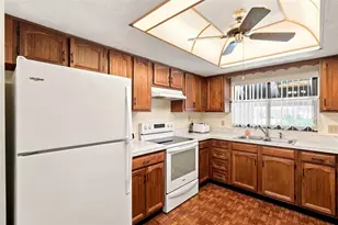 2410 S Parkview Ave, Orange City, FL 32763 - Photo 8