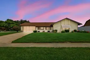 2410 S Parkview Ave, Orange City, FL 32763 - Photo 2