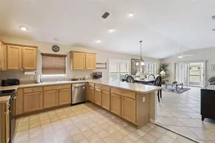 1492 Alexandria Pl, The Villages, FL 32162 - Photo 8