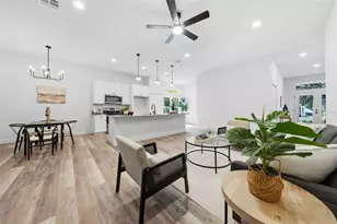 2071 Friar Tuck Ln, Orange City, FL 32763 - Photo 2