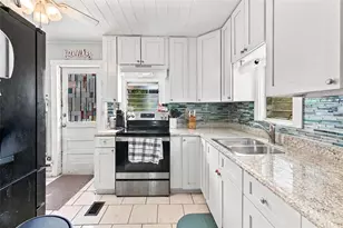 614 W Pennsylvania Ave, Deland, FL 32720 - Photo 4