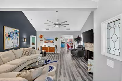 928 N Oleander Avenue, Daytona Beach, FL 32118 - Photo 2