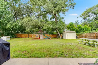 2040 Larchmont Drive, Deland, FL 32724 - Photo 10