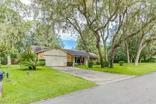 2040 Larchmont Dr, Deland, FL 32724 - Photo 6