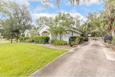 208 W Stetson Avenue, Deland, FL 32720 - Photo 4