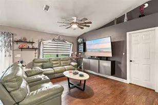 949 Collins Ave, Orange City, FL 32763 - Photo 14